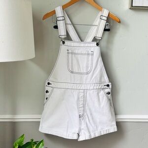 Forever 21 White Denim Shortalls with Black Stitching Size 29